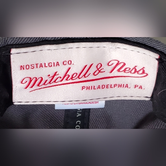 Mitchell & Ness NBA Charlotte Hornets Splatter Retro Snapback Hat Cap - NWOT - Picture 7 of 11